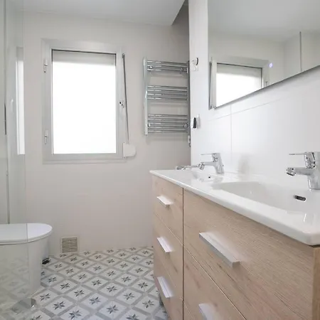 Cepero Center 3 * Malaga